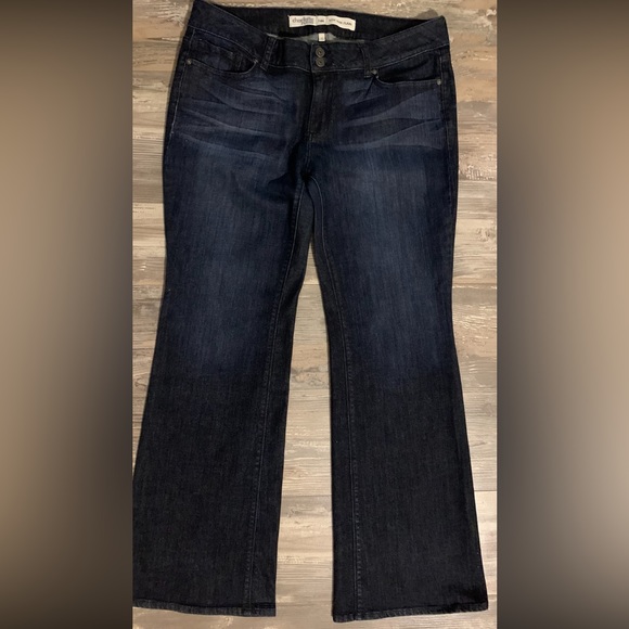 Charlotte Russe Low Rise Flare Jeans - Picture 2 of 4